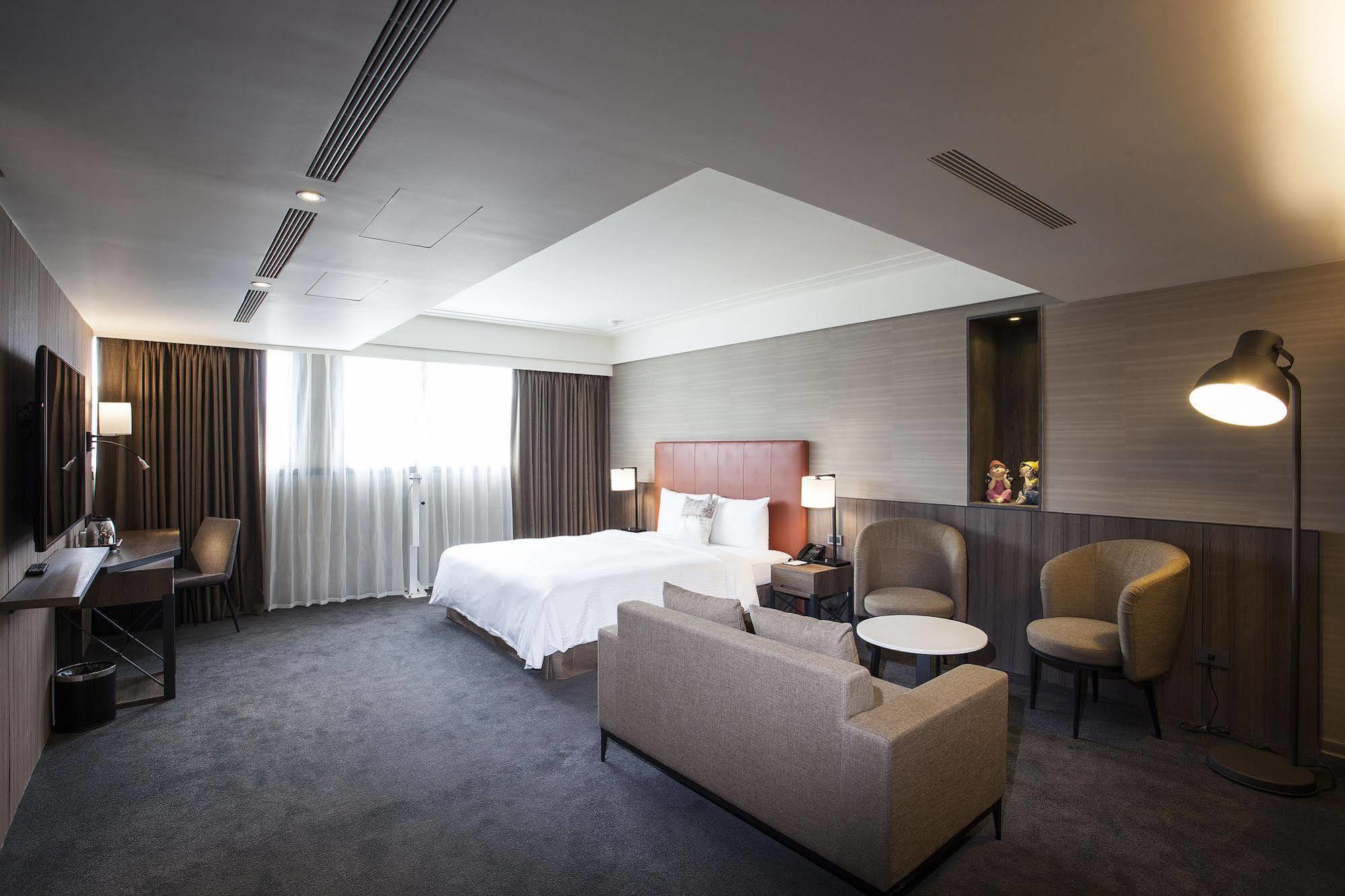 Citizen Hotel Taipei Eksteriør bilde