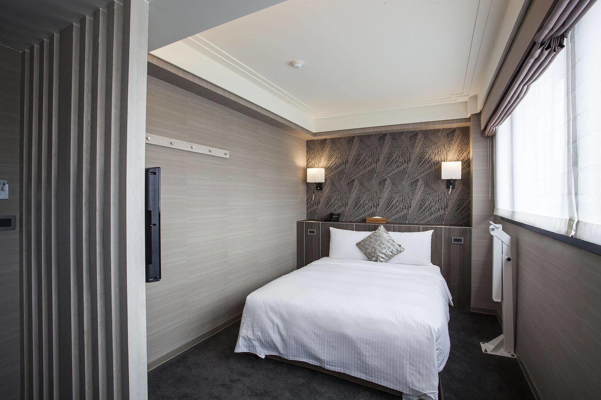 Citizen Hotel Taipei Eksteriør bilde